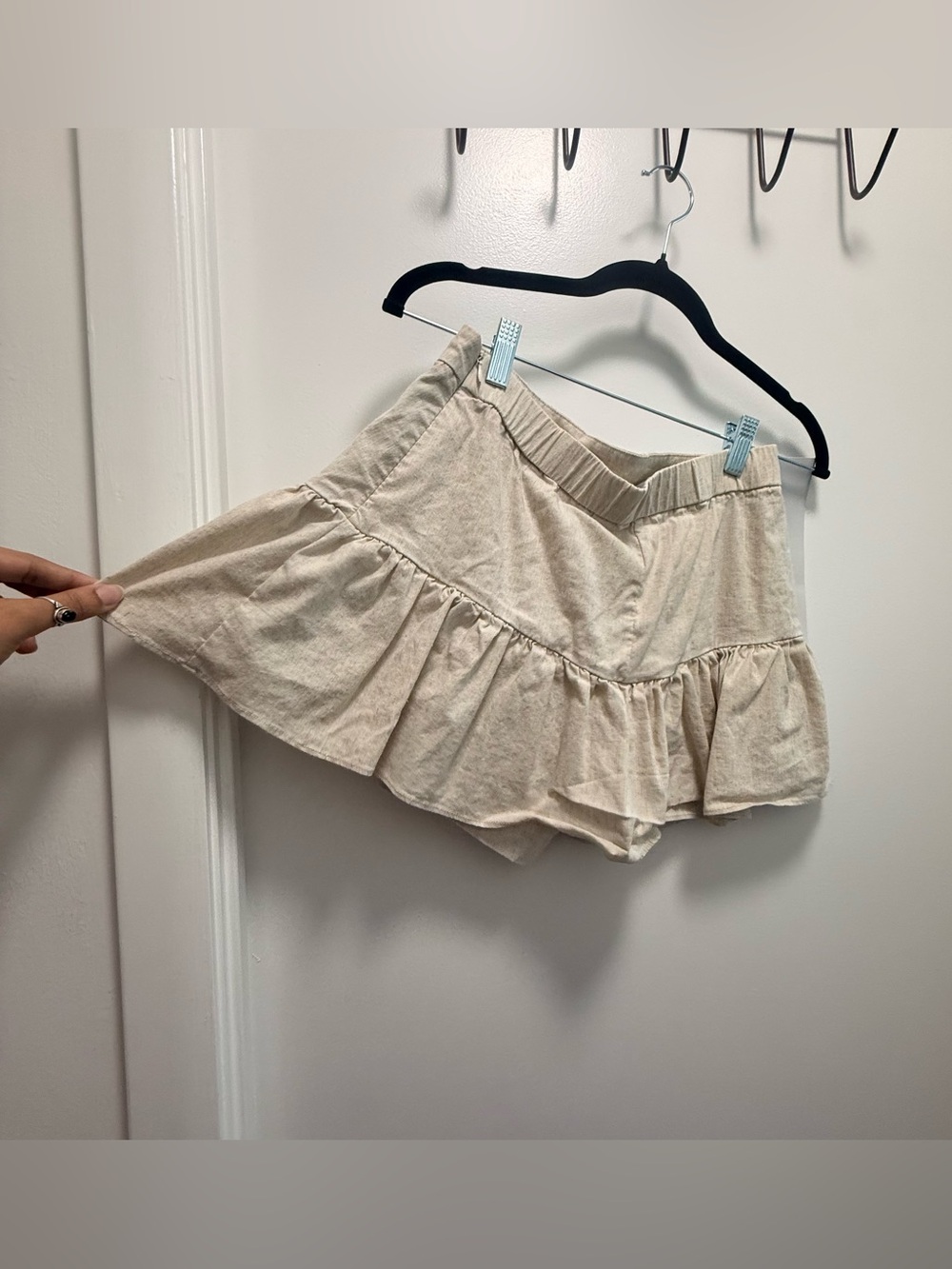 ZARA Oatmeal Cream Linen Blend Ruffle Mini Skort Beige Shorts Skirt Size M